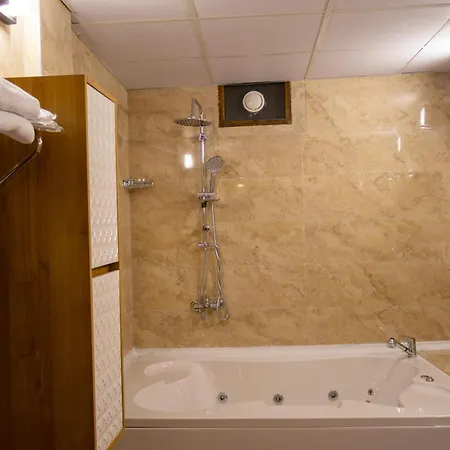 Oezkanhouse Ургуп
